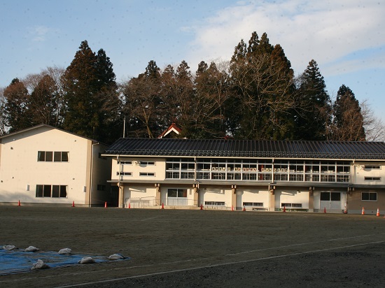 宮城小学校様（ガラス・金物工事）